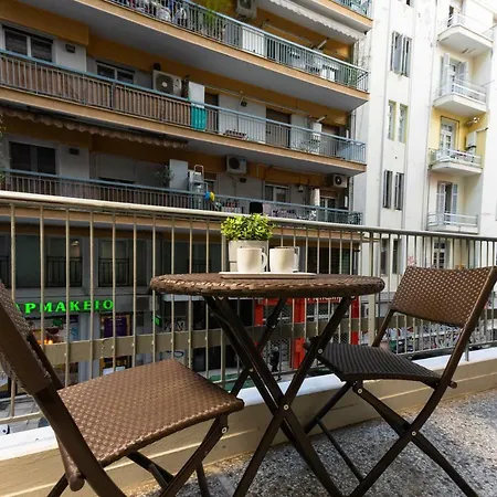 Apartment F & B Collection - For 4 *